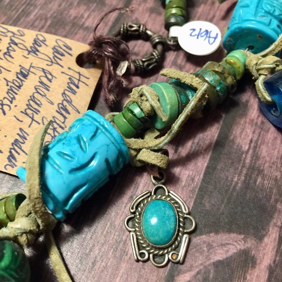 Handmade chunky stone boho statement necklace - Picture 9 of 10